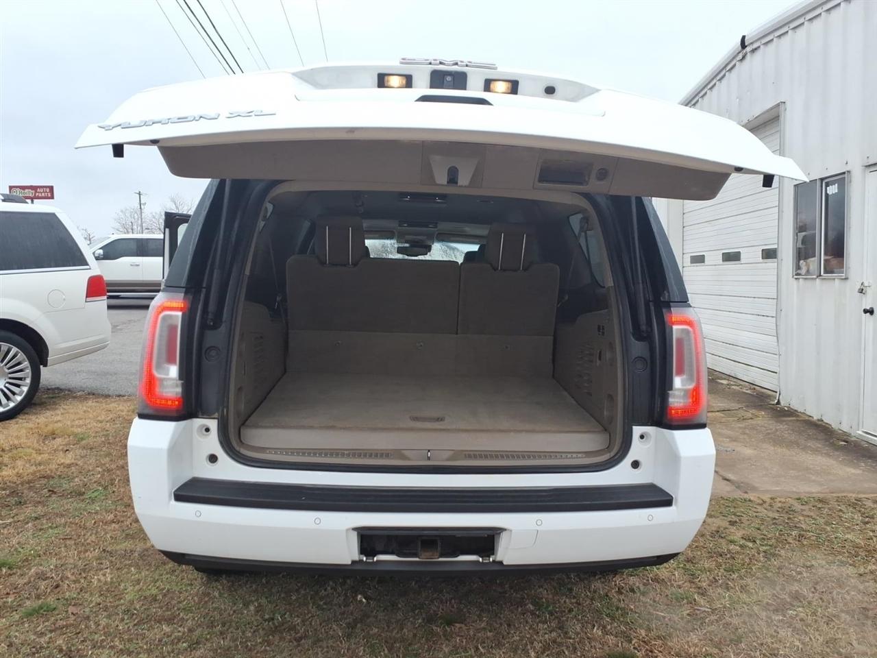 GMC Yukon XL SLT 4WD 2016