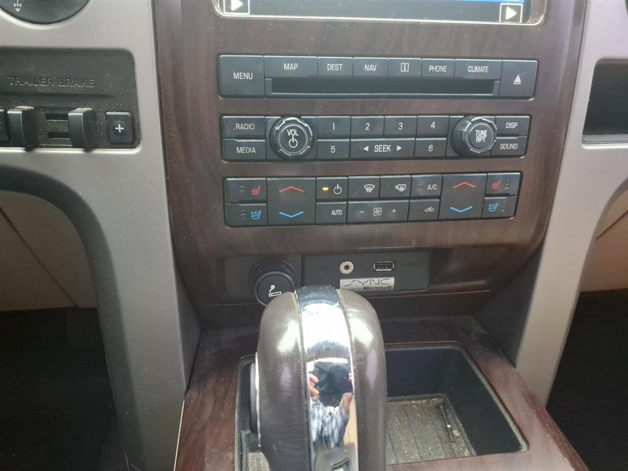 Ford F-150 Lariat SuperCrew 5.5-ft. Bed 4WD 2012