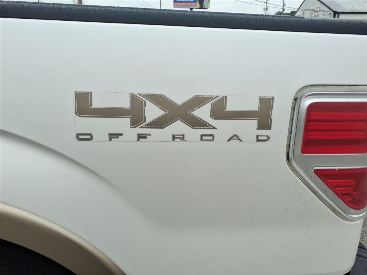 Ford F-150 Lariat SuperCrew 5.5-ft. Bed 4WD 2012