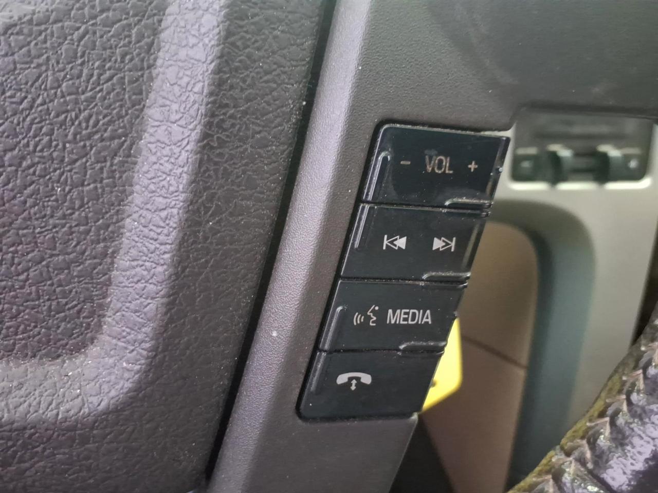 Ford F-150 Lariat SuperCrew 5.5-ft. Bed 4WD 2012