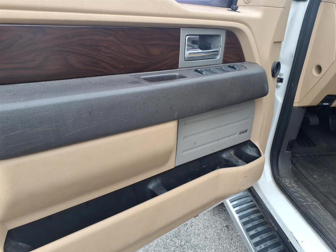 Ford F-150 Lariat SuperCrew 5.5-ft. Bed 4WD 2012