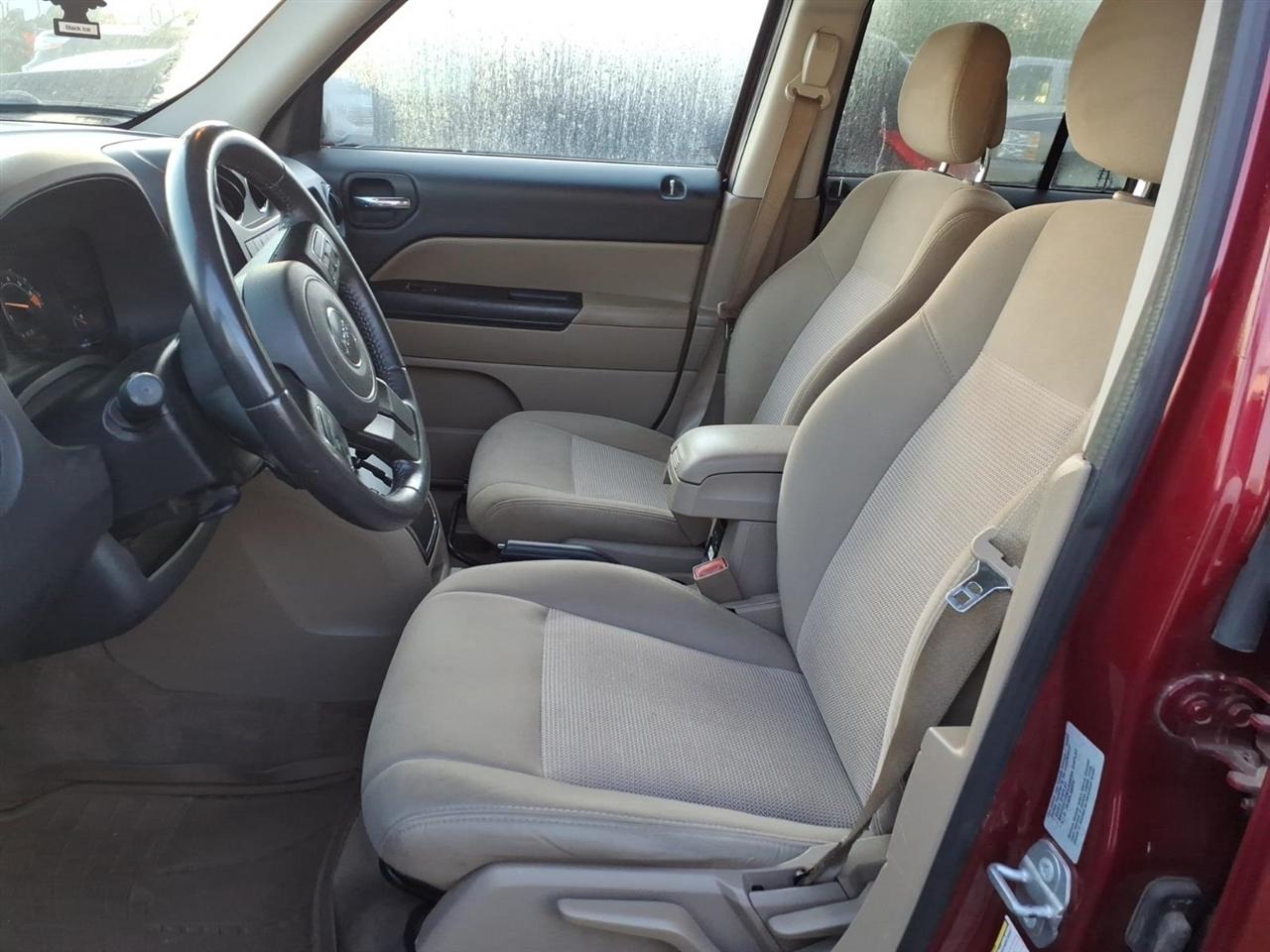 Jeep Patriot Latitude 2WD 2017