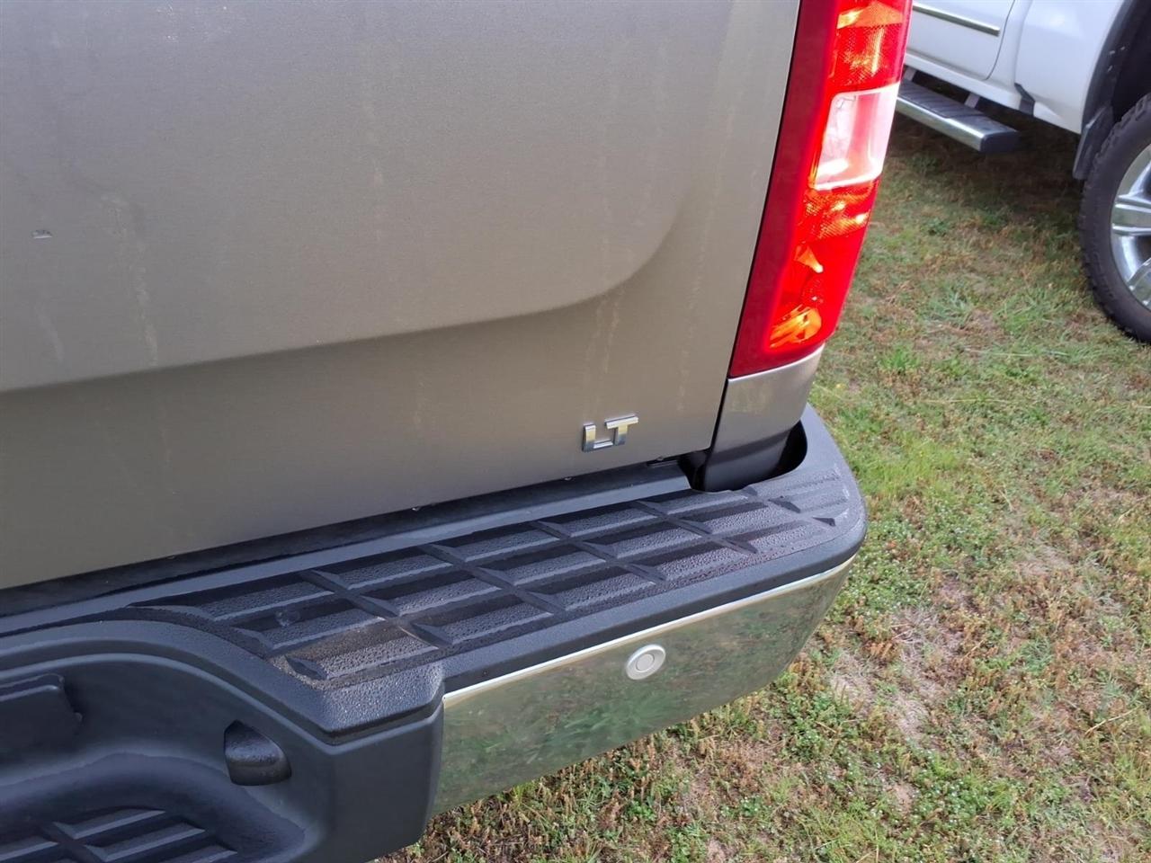 Chevrolet Silverado 1500 LT Crew Cab 4WD 2013