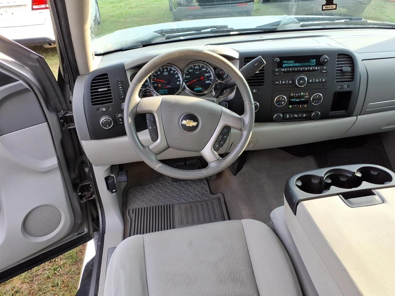 Chevrolet Silverado 1500 LT Crew Cab 4WD 2013