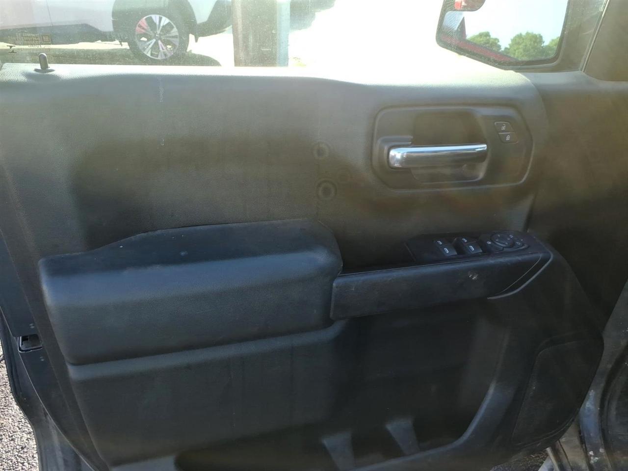 Chevrolet Silverado 1500 Custom Trail Boss Double Cab 4WD 2019
