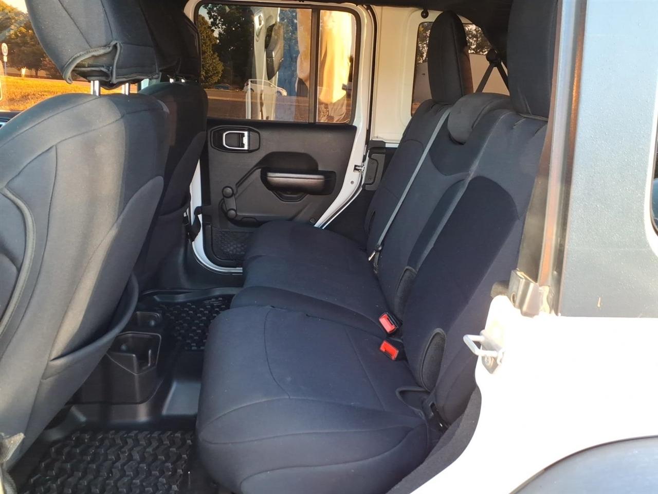 Jeep Wrangler Unlimited Sport 2018