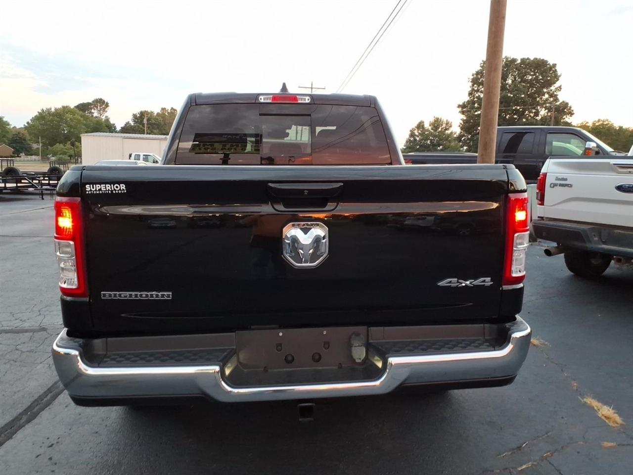 RAM 1500 Big Horn Crew Cab SWB 4WD 2022