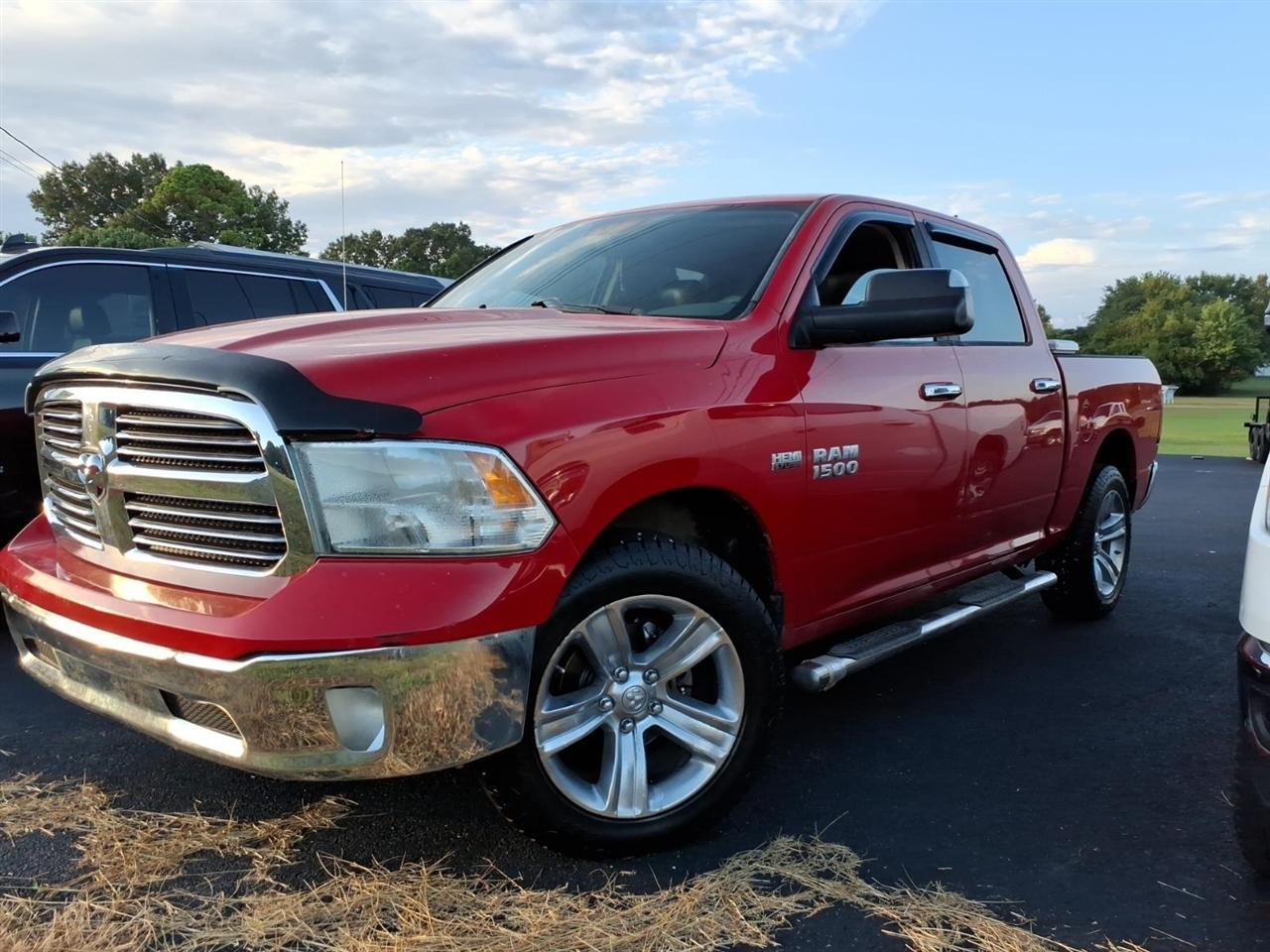 RAM 1500 SLT Crew Cab SWB 4WD 2014