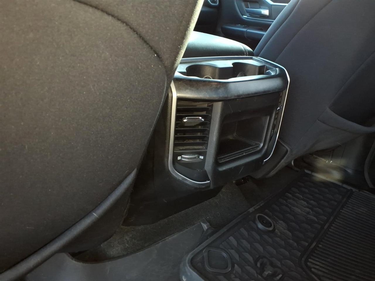 RAM 1500 Big Horn Crew Cab SWB 4WD 2022