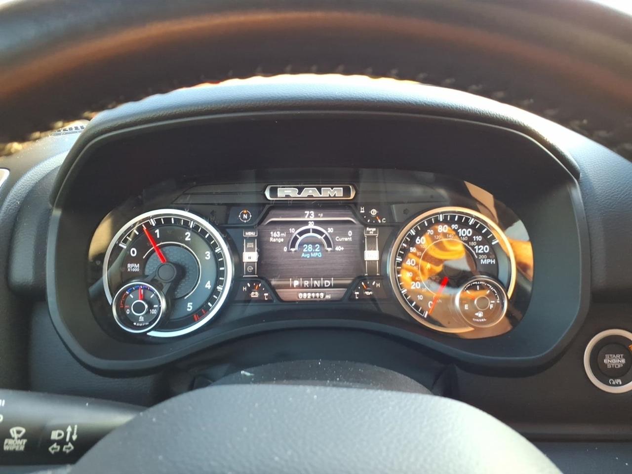 RAM 1500 Big Horn Crew Cab SWB 4WD 2022