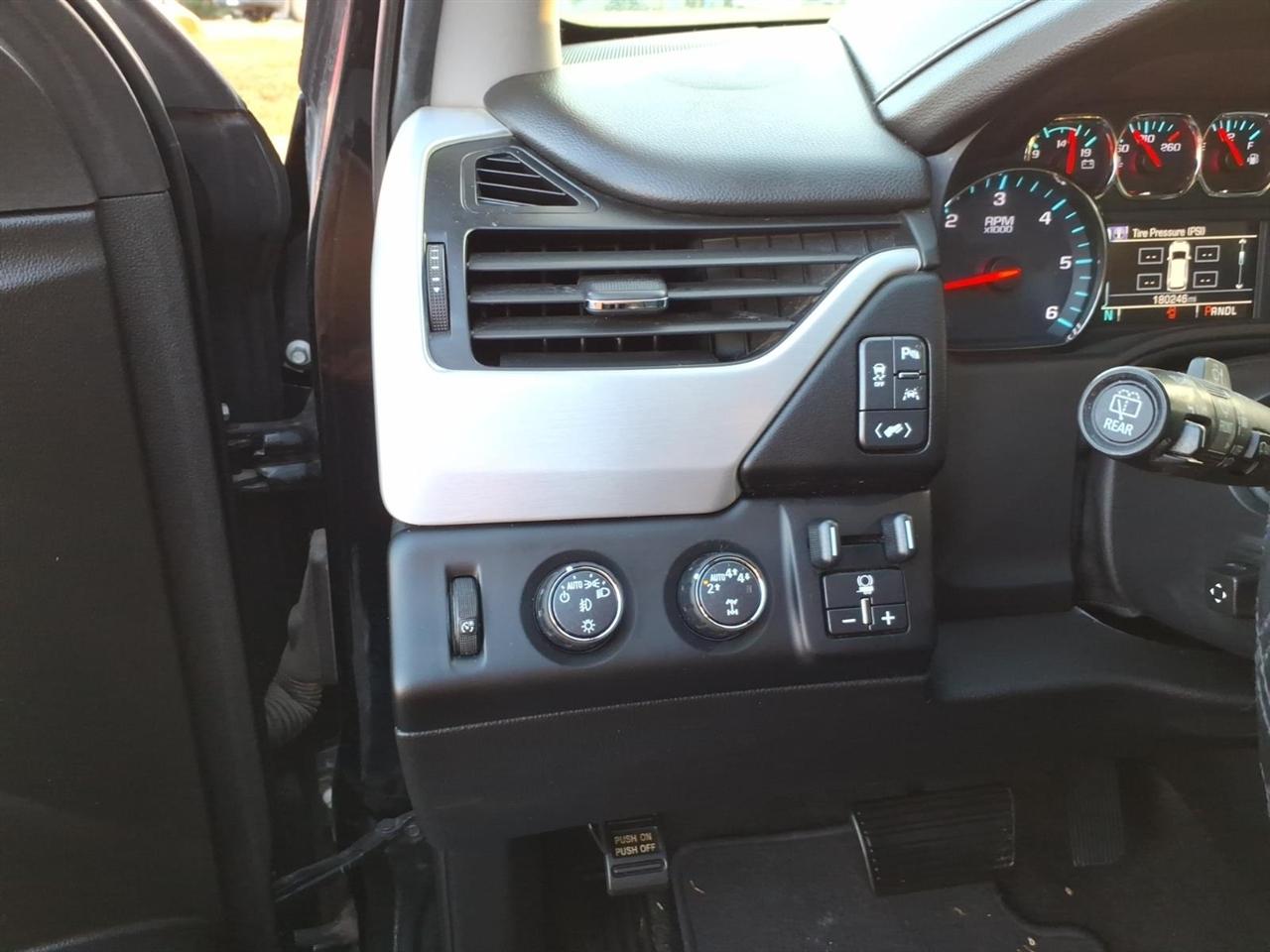 GMC Yukon SLT 4WD 2018