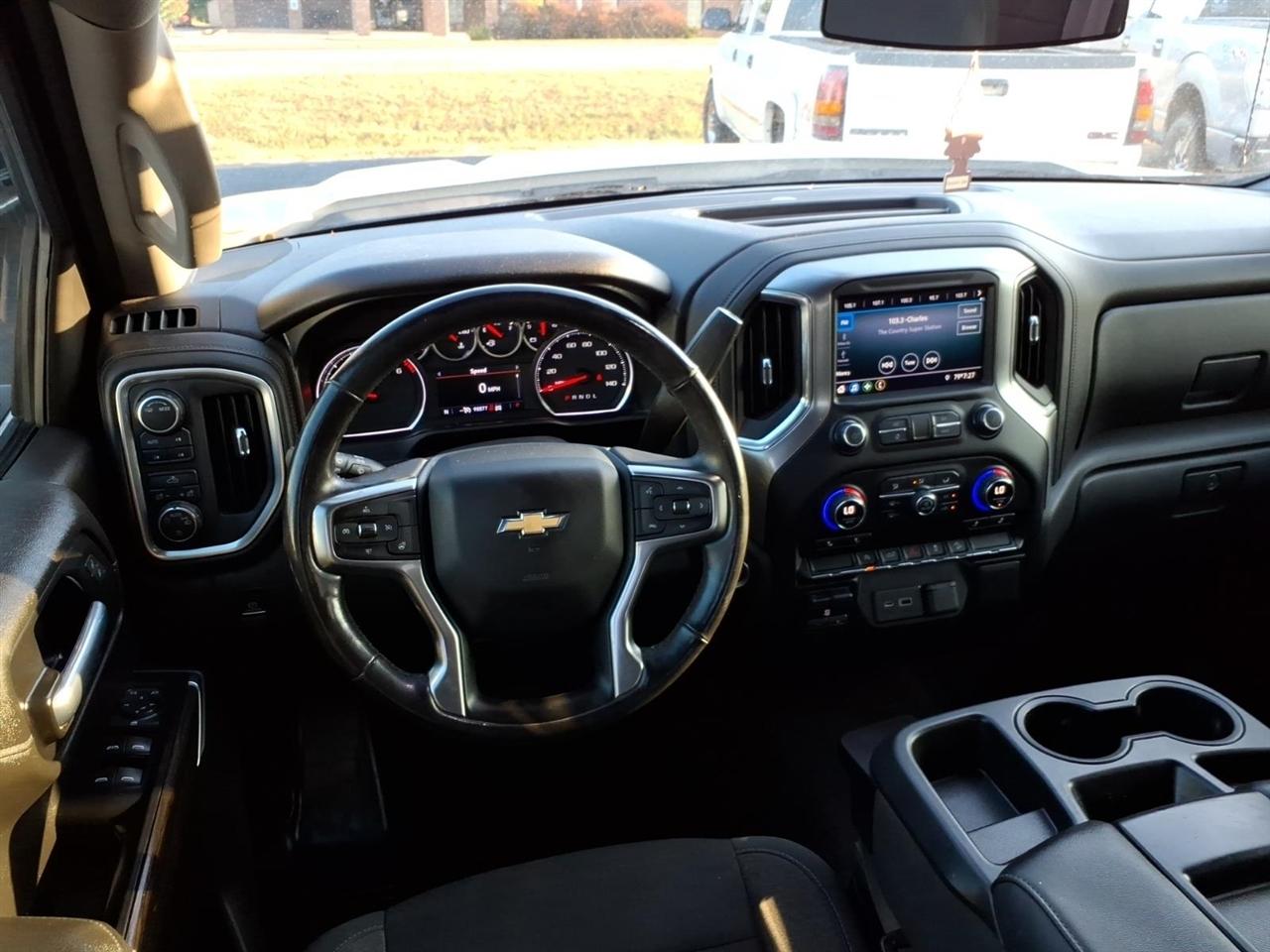 Chevrolet Silverado 1500 LT Crew Cab 4WD 2020