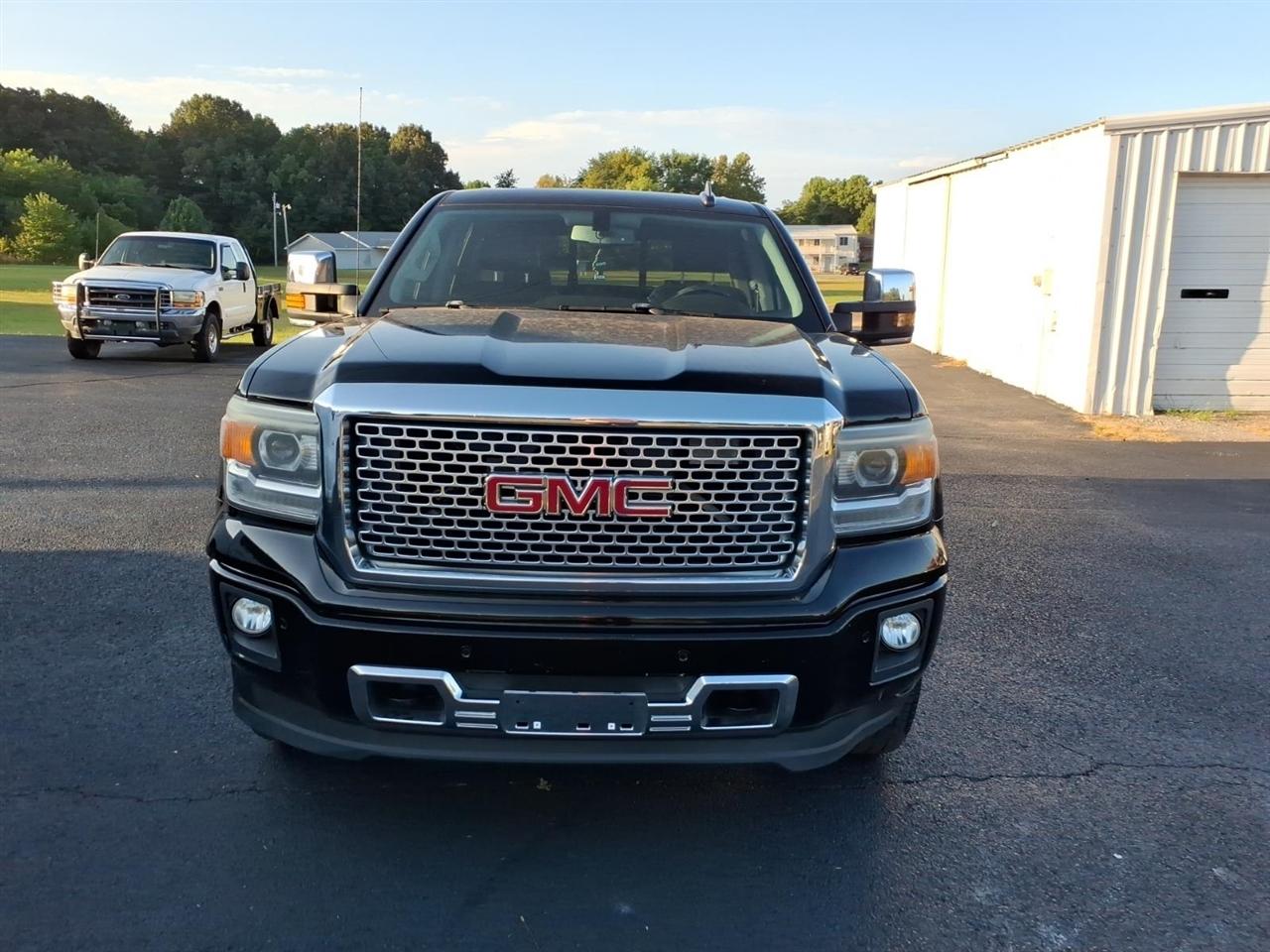 GMC Sierra 1500 Denali Crew Cab Long Box 4WD 2015