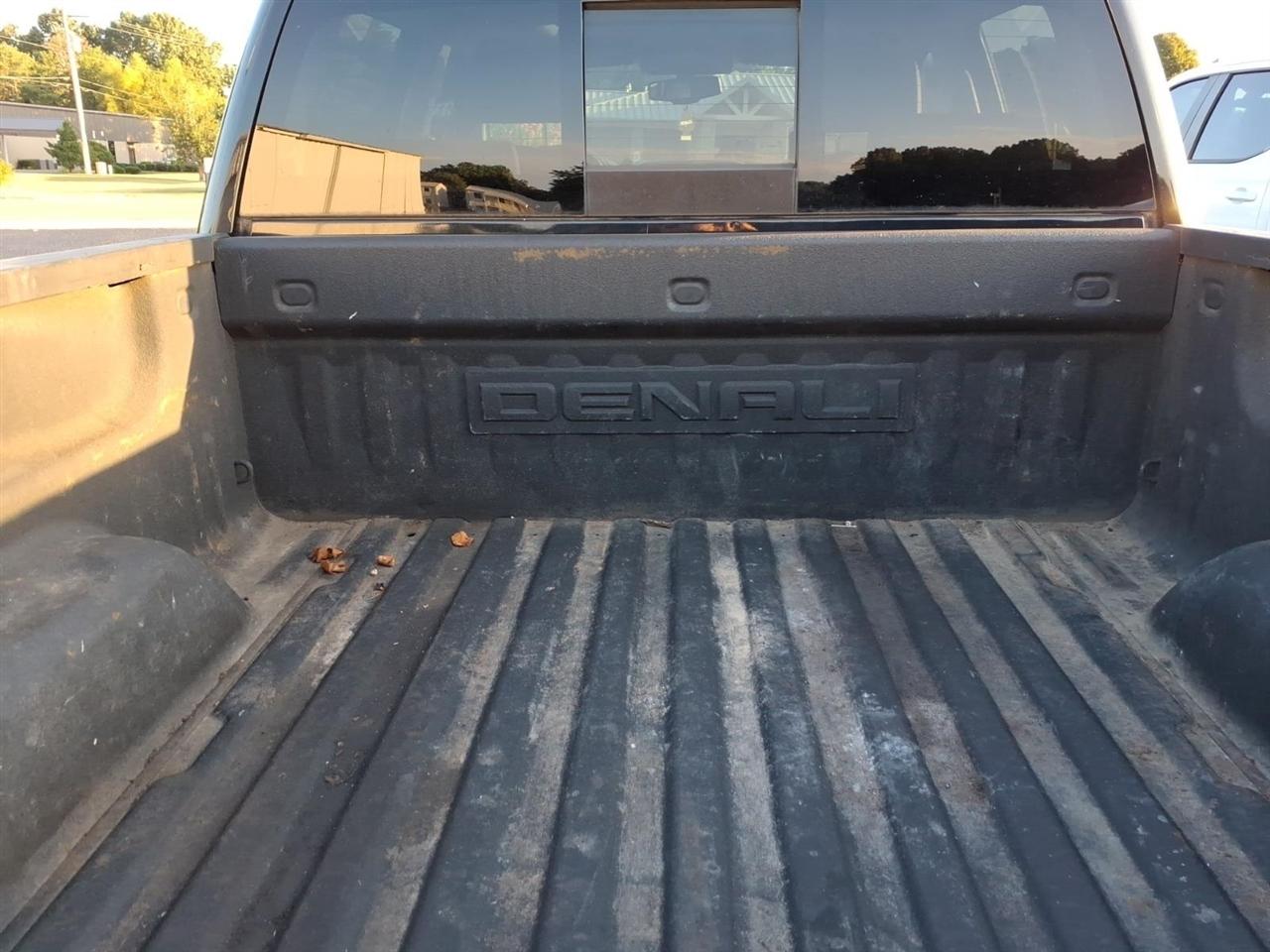 GMC Sierra 1500 Denali Crew Cab Long Box 4WD 2015