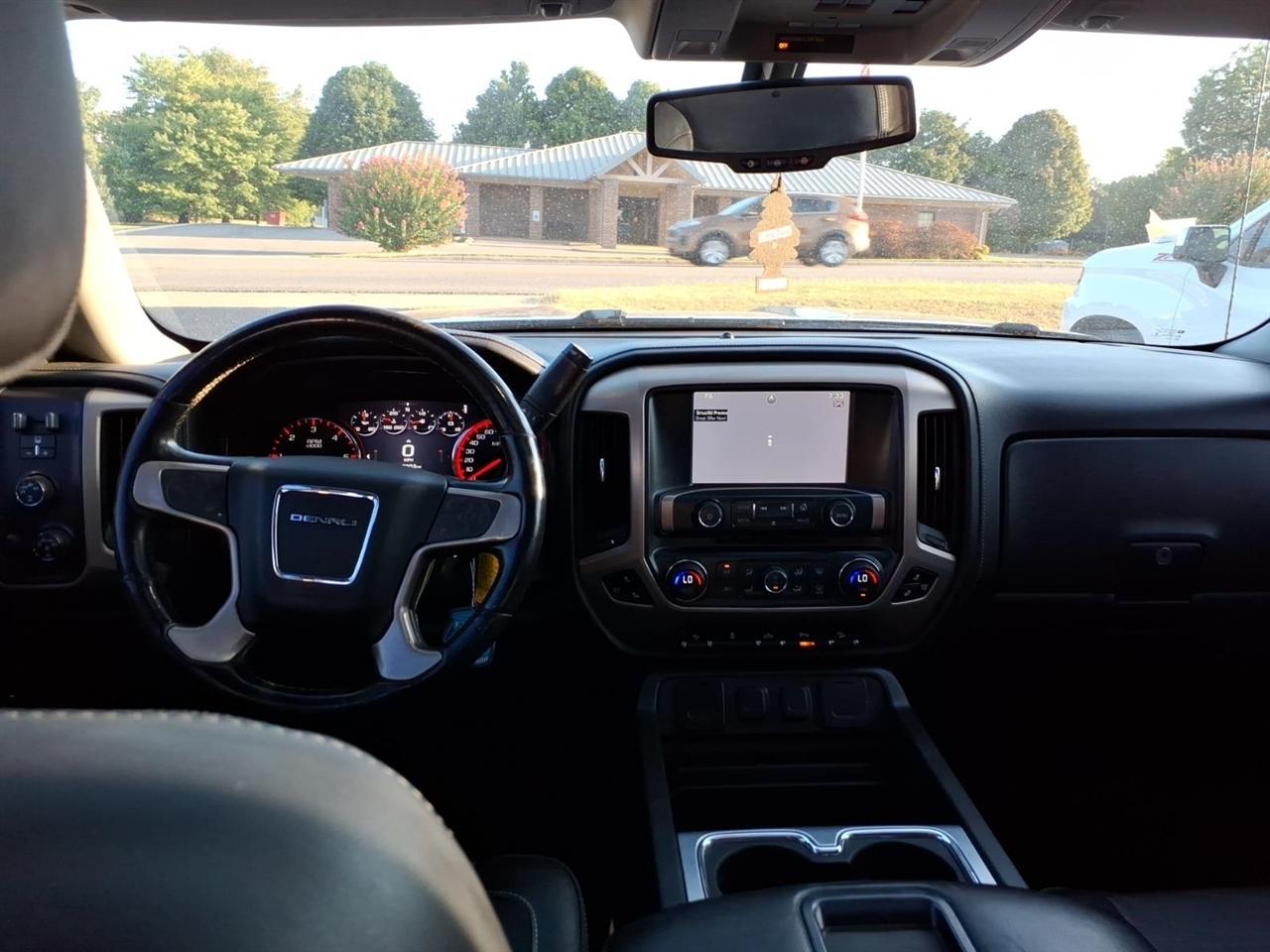 GMC Sierra 1500 Denali Crew Cab Long Box 4WD 2015