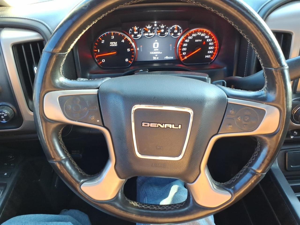GMC Sierra 1500 Denali Crew Cab Long Box 4WD 2015