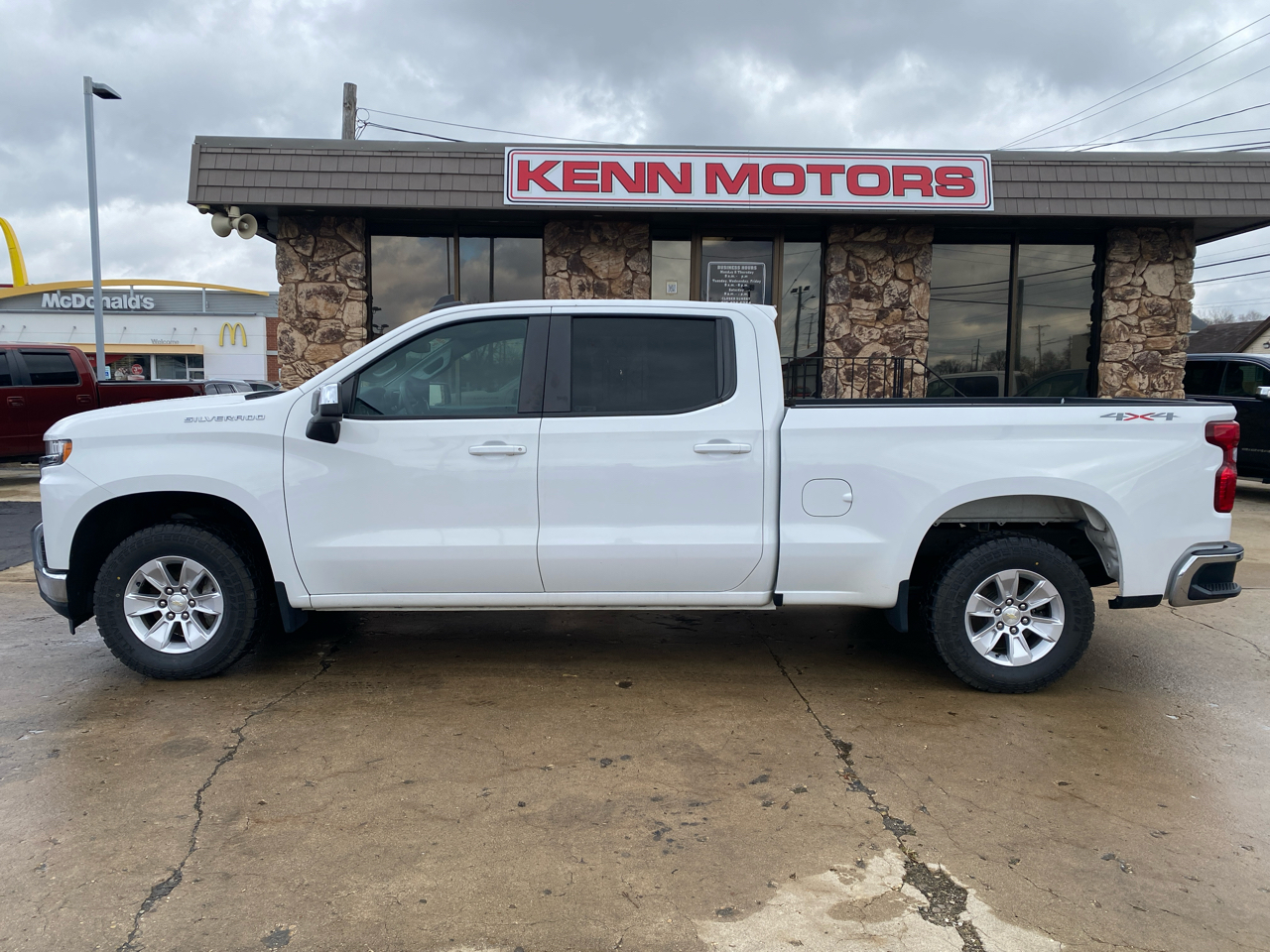Chevrolet Silverado 1500 4WD Crew Cab 157" LT 2020