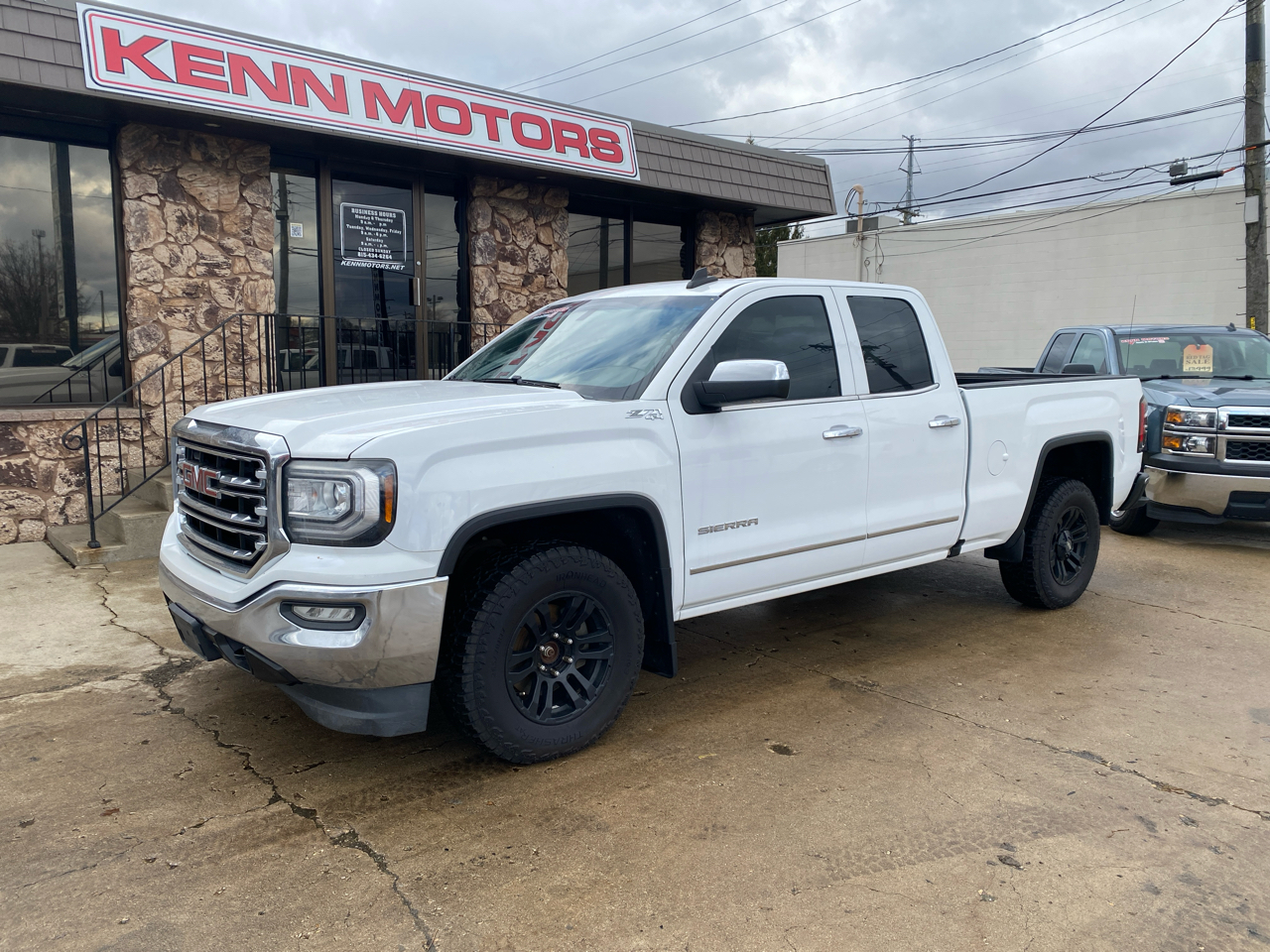 GMC Sierra 1500 4WD Double Cab 143.5" SLT 2016