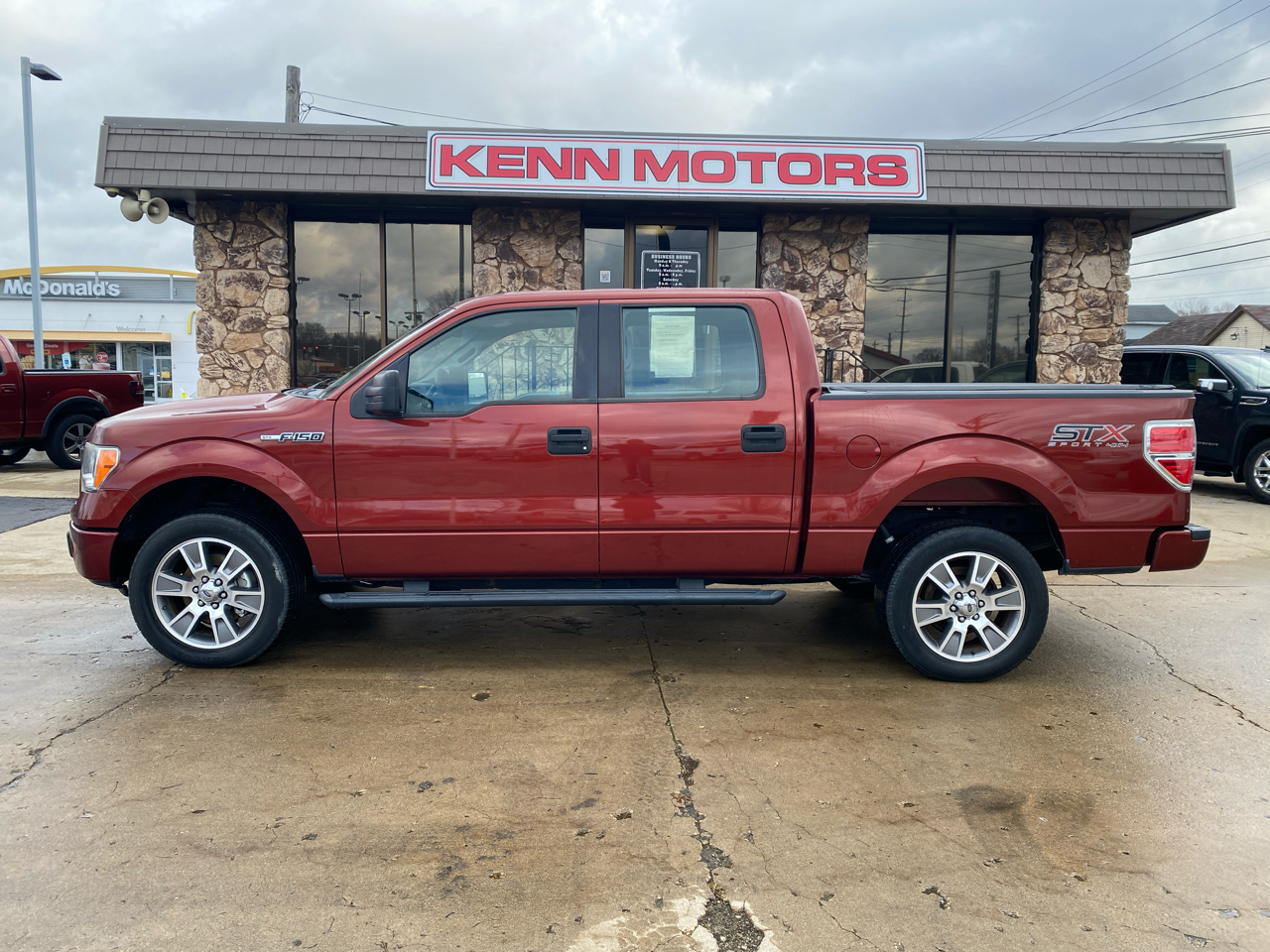 Ford F-150 4WD SuperCab 133" STX 2014