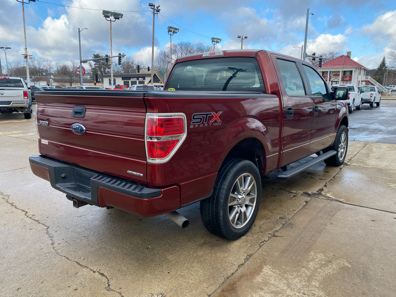 Ford F-150 4WD SuperCab 133" STX 2014