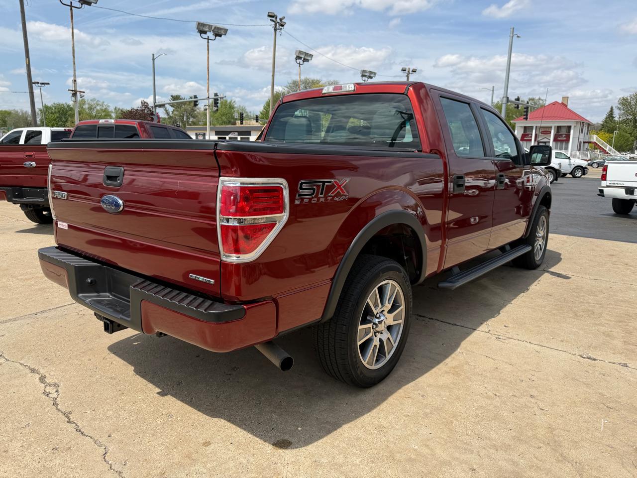 Ford F-150 4WD SuperCab 133" STX 2014