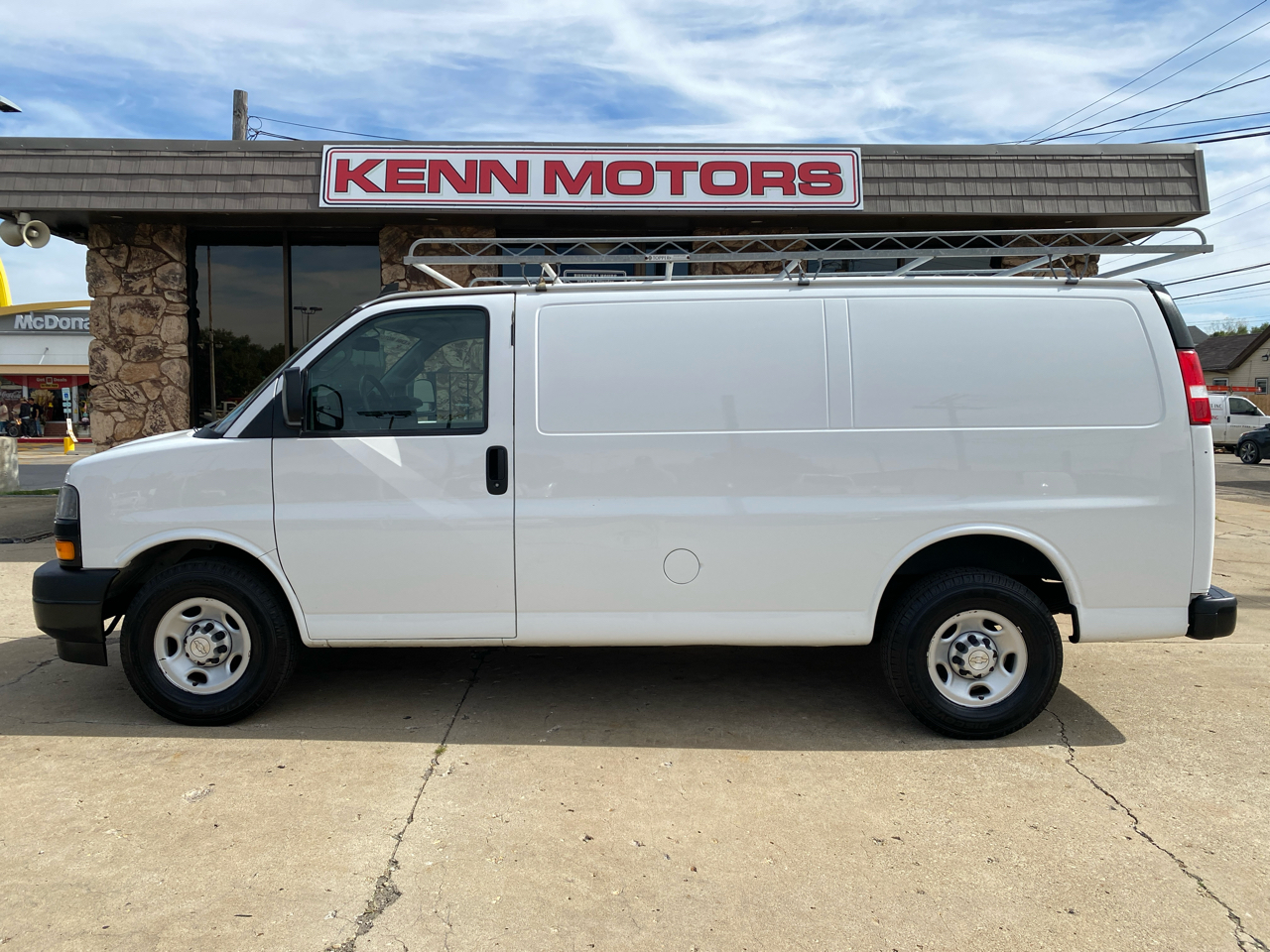 2019 Chevrolet Express Cargo Van 2500 photo 2