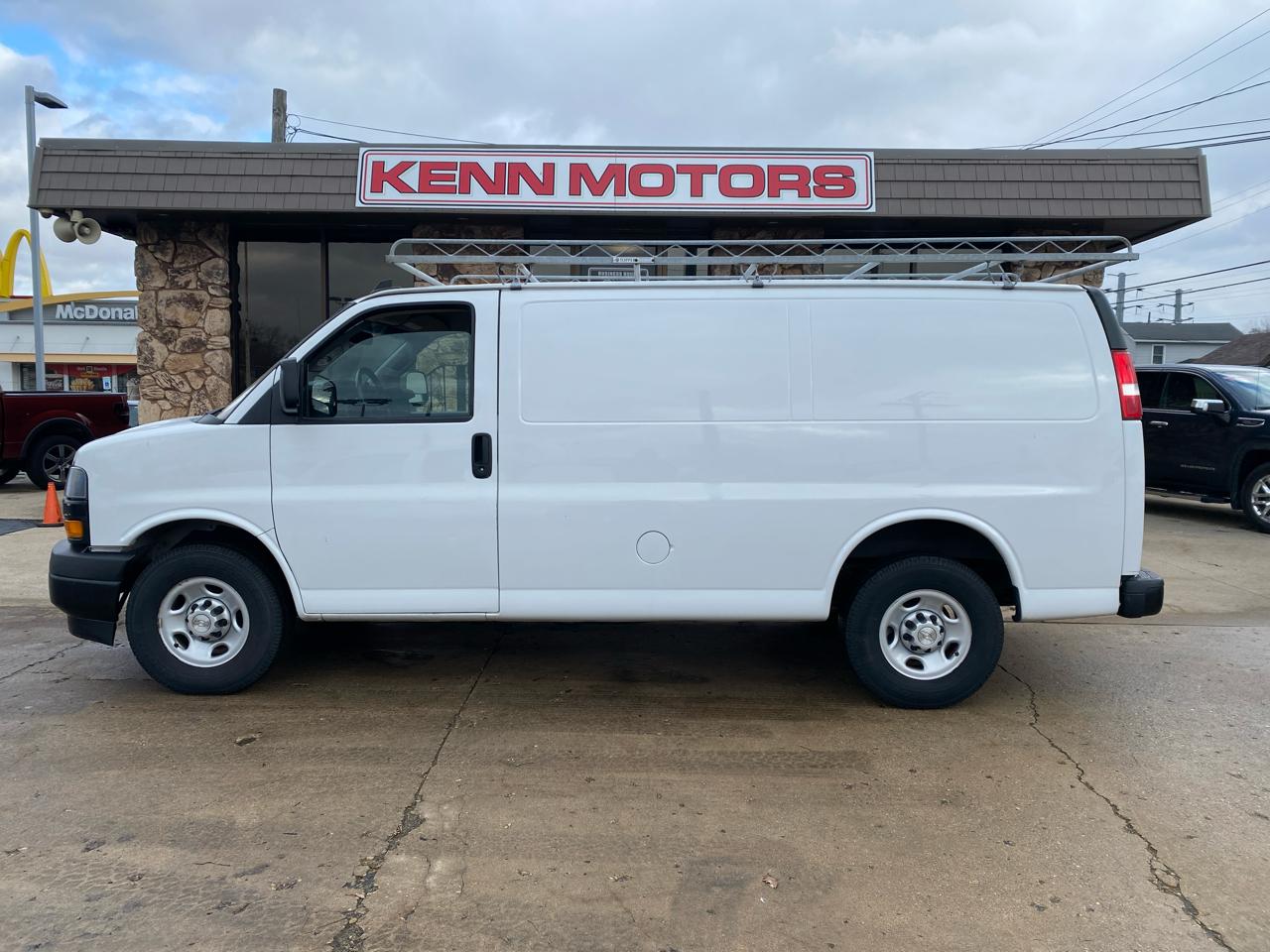 Chevrolet Express Cargo Van RWD 2500 135" 2019