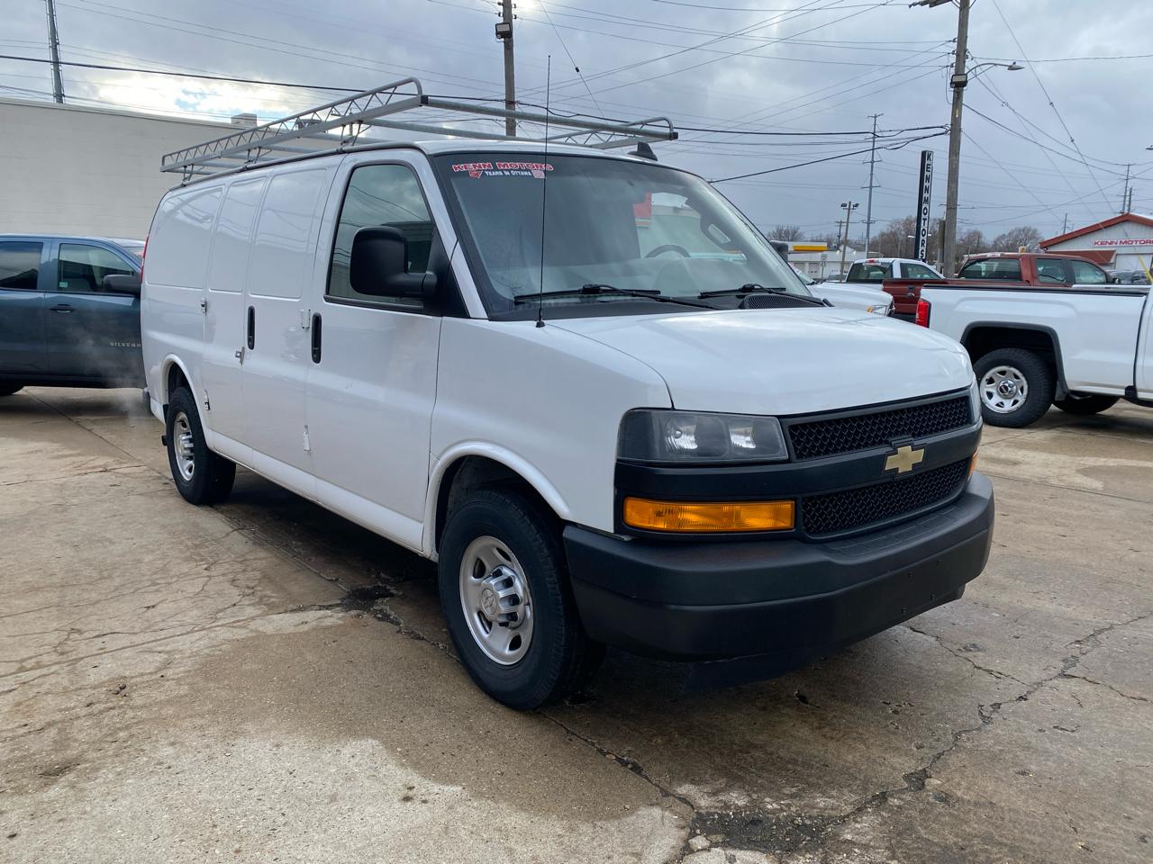 Chevrolet Express Cargo Van RWD 2500 135" 2019