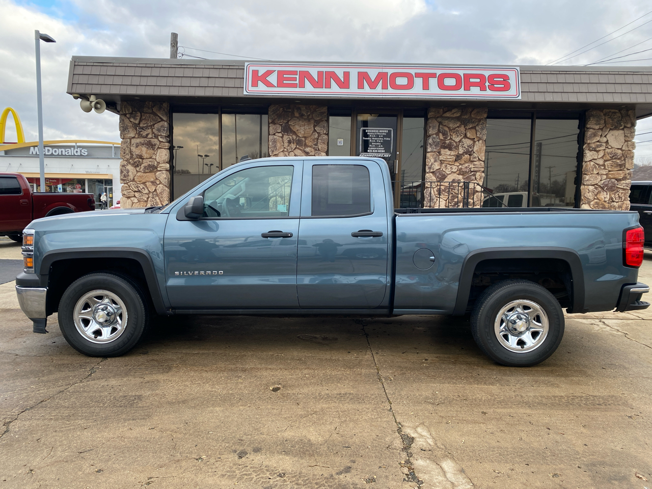 Chevrolet Silverado 1500 2WD Double Cab 143.5" Work Truck w/2WT 2014