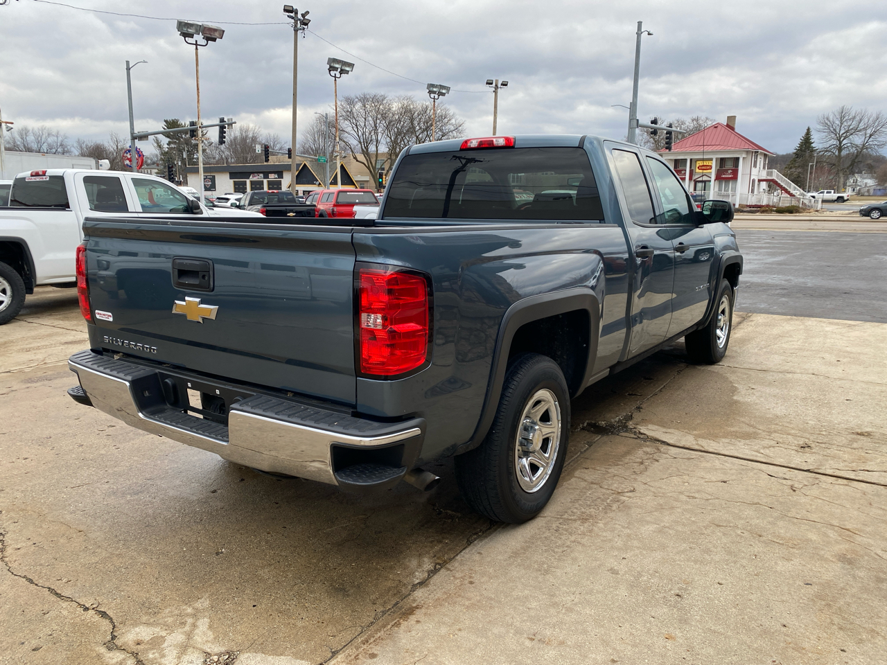 Chevrolet Silverado 1500 2WD Double Cab 143.5" Work Truck w/2WT 2014