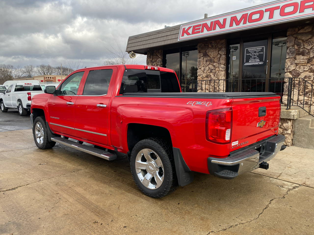Chevrolet Silverado 1500 4WD Crew Cab 143.5" LTZ w/1LZ 2017