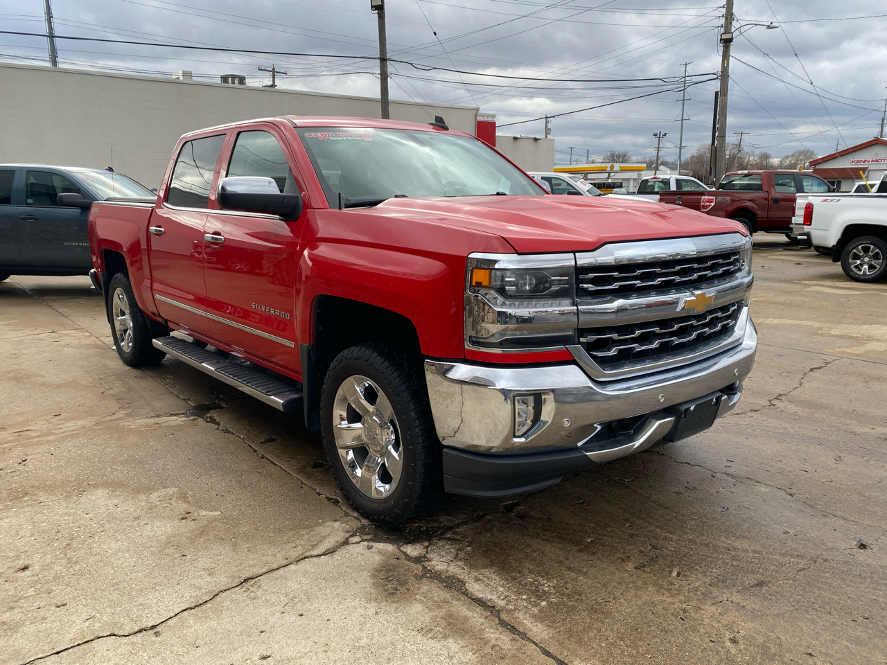 Chevrolet Silverado 1500 4WD Crew Cab 143.5" LTZ w/1LZ 2017