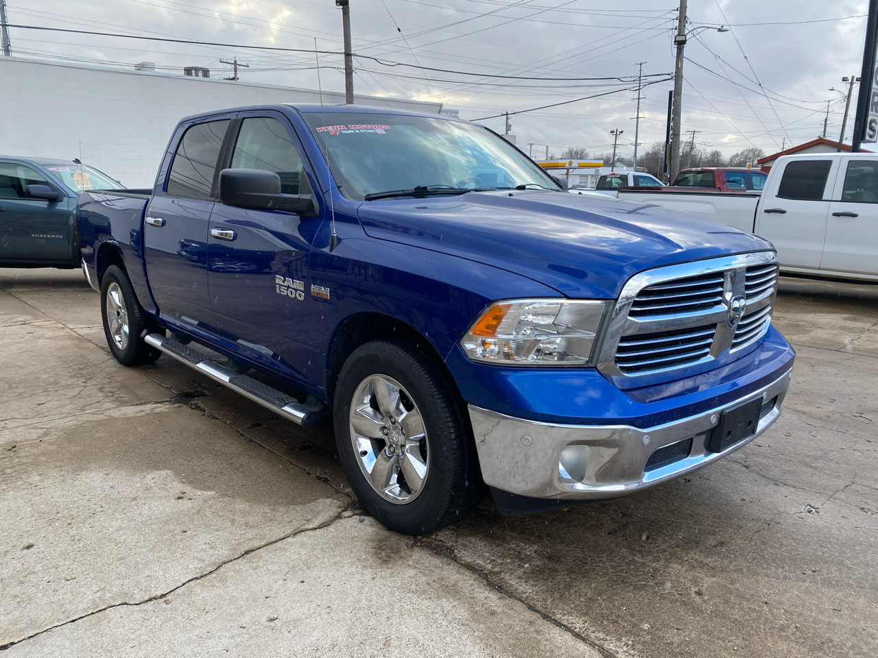 RAM 1500 4WD Crew Cab 140.5" Big Horn 2015