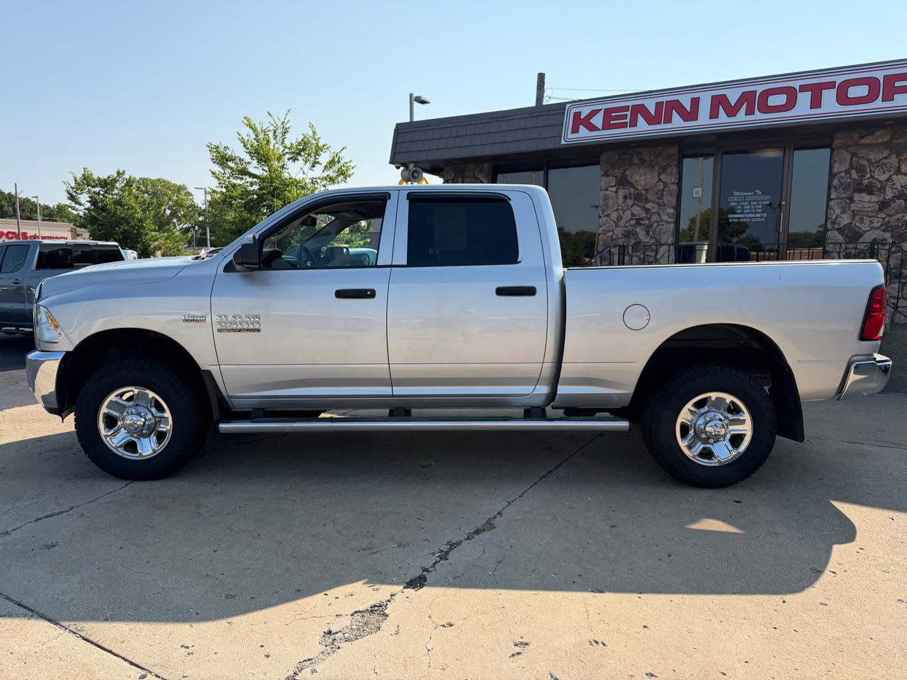 RAM 2500 4WD Crew Cab 149" Tradesman 2016