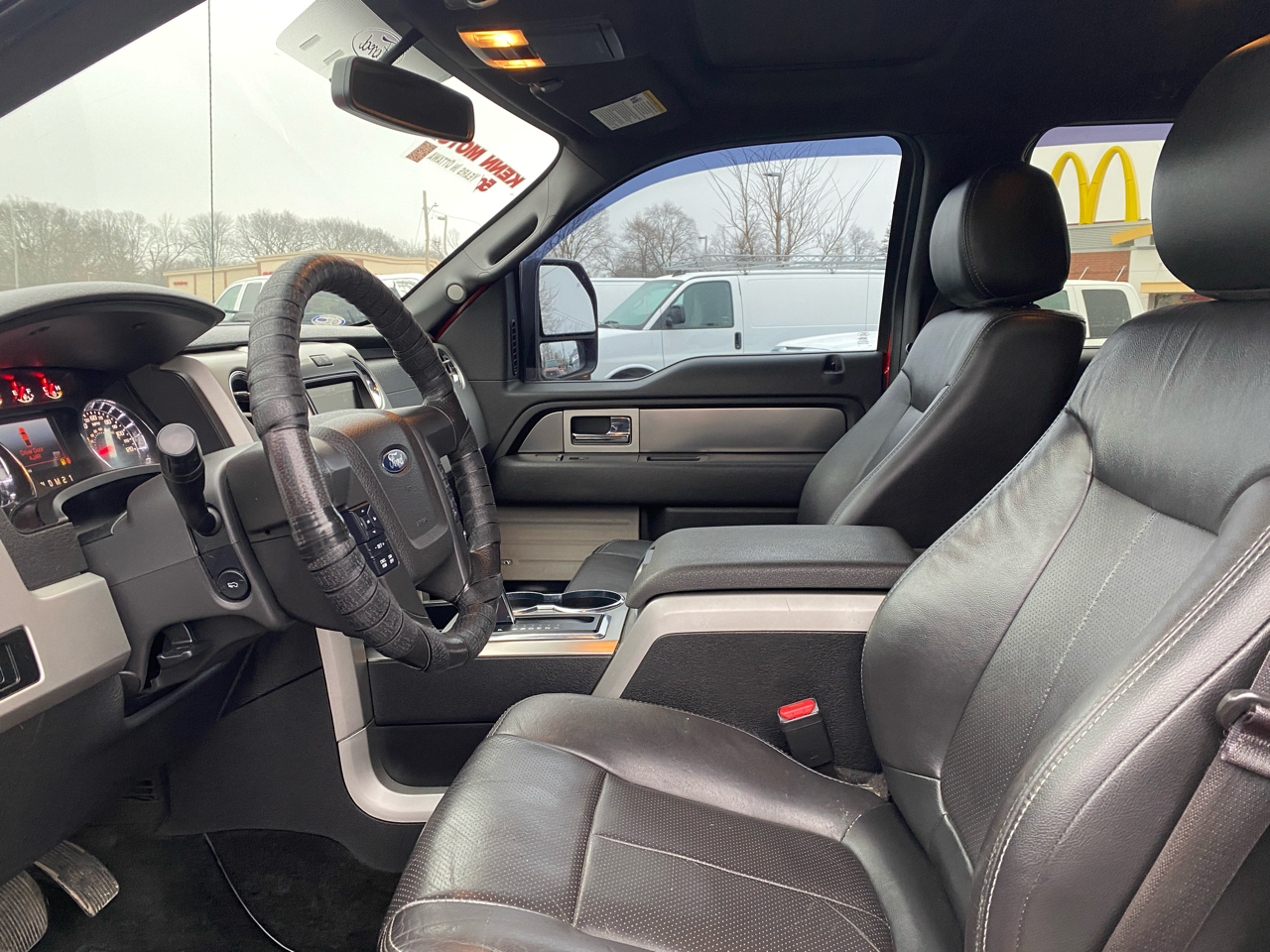 Ford F-150 4WD SuperCrew 145" Platinum 2014