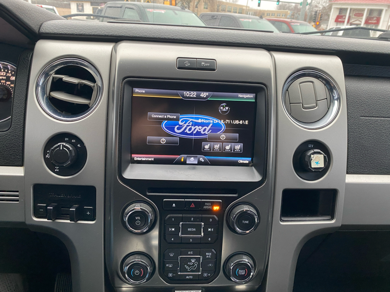 Ford F-150 4WD SuperCrew 145" Platinum 2014