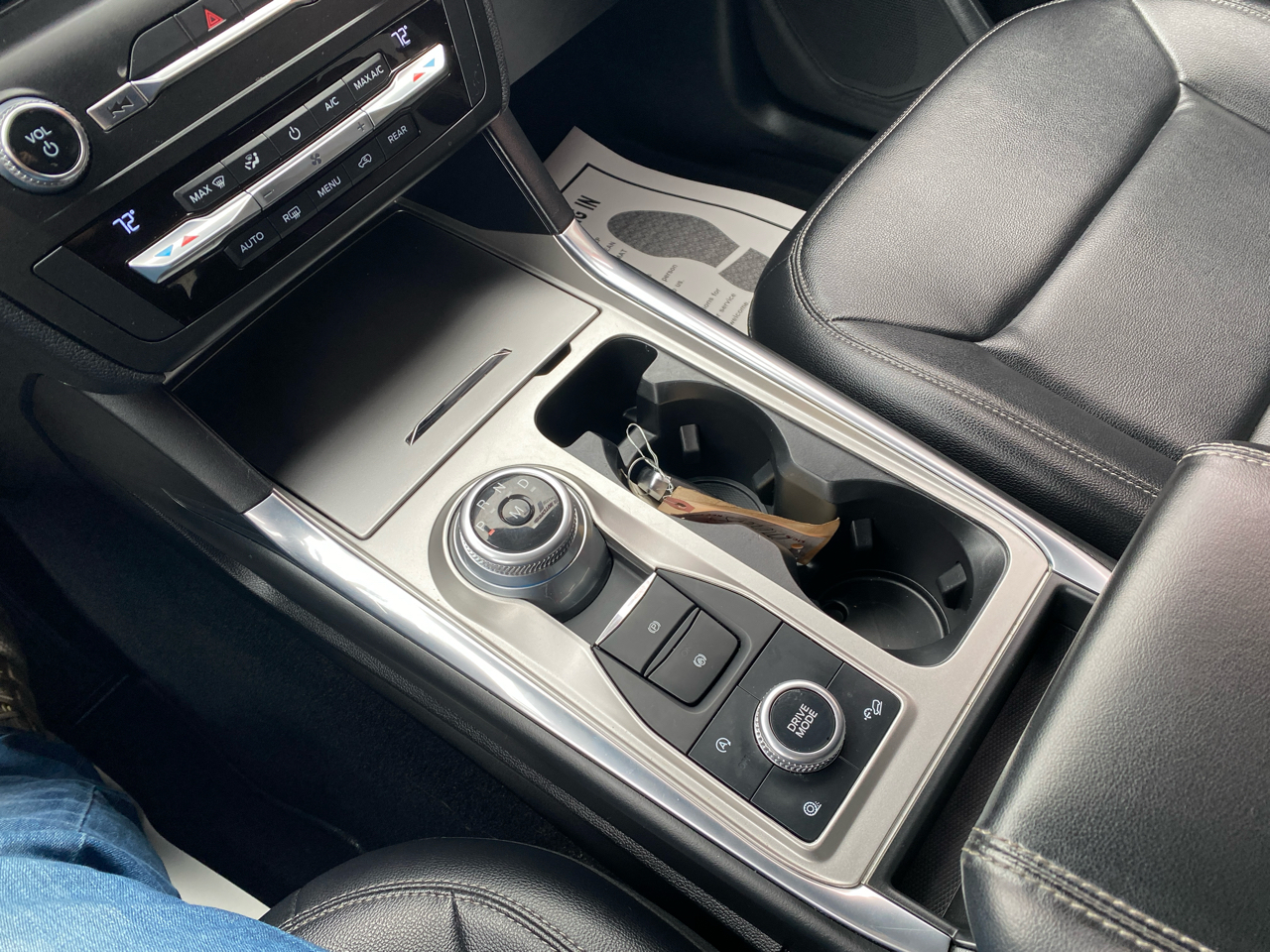 Ford Explorer XLT 4WD 2020