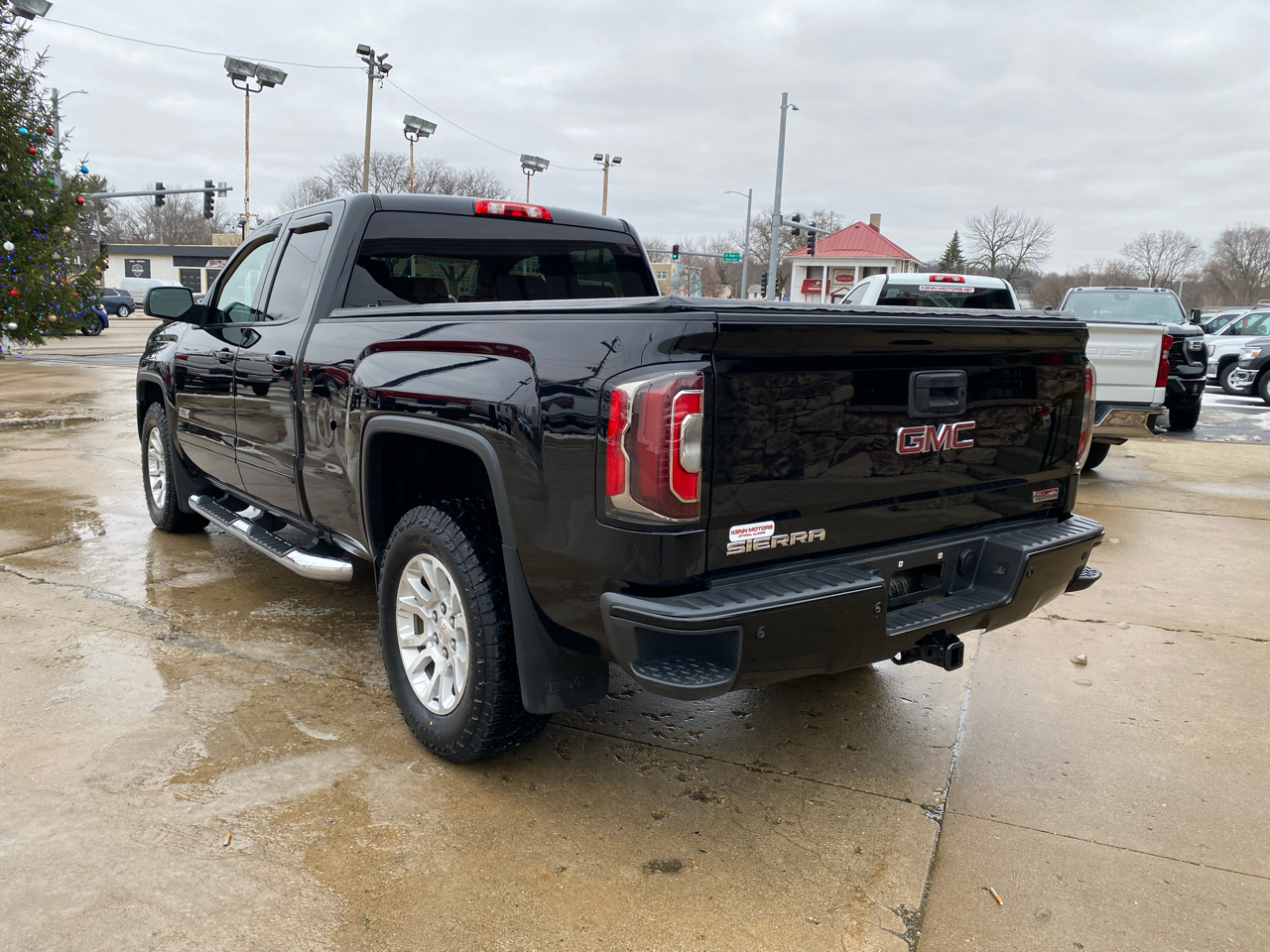 GMC Sierra 1500 4WD Double Cab 143.5" SLT 2018