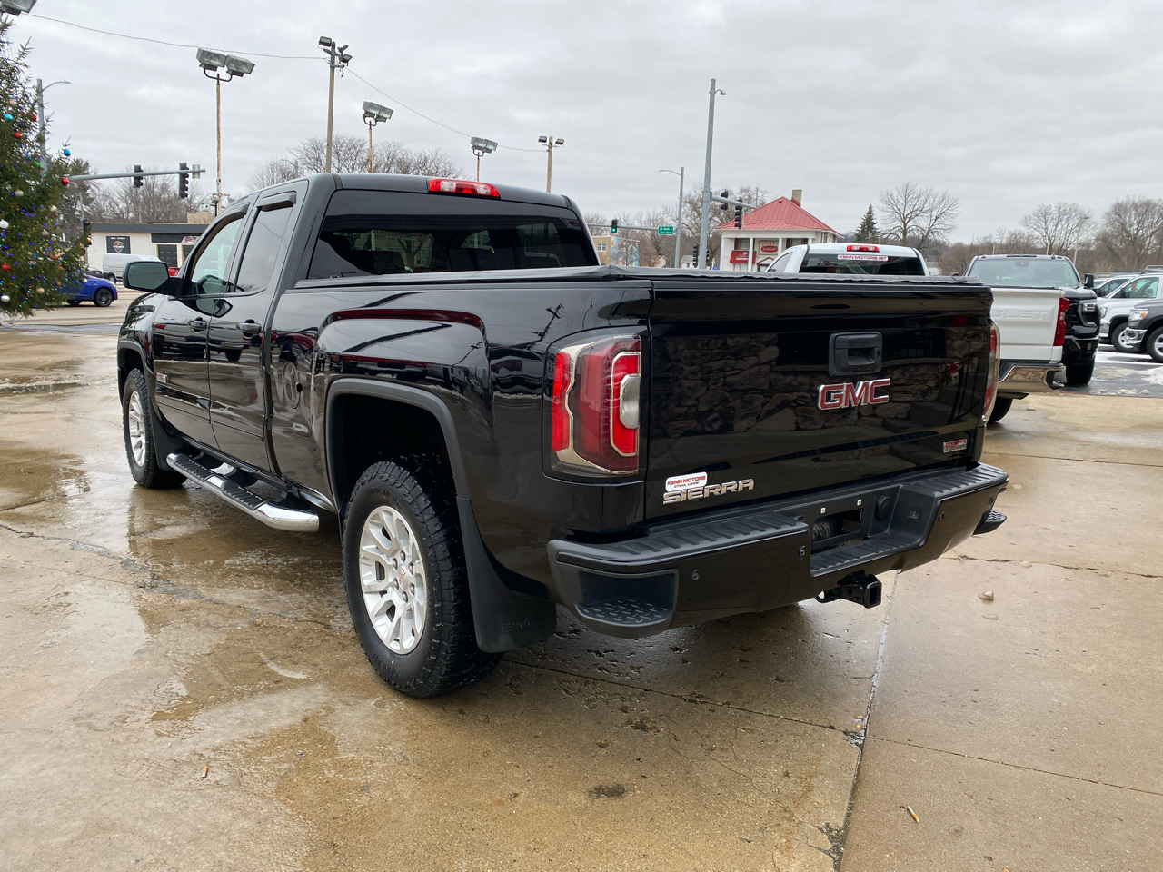 GMC Sierra 1500 4WD Double Cab 143.5" SLT 2018