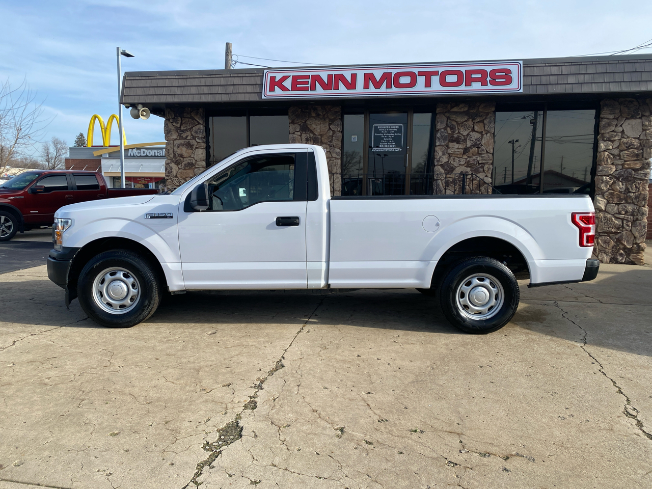 Ford F-150 2WD Reg Cab 145" XL 2018