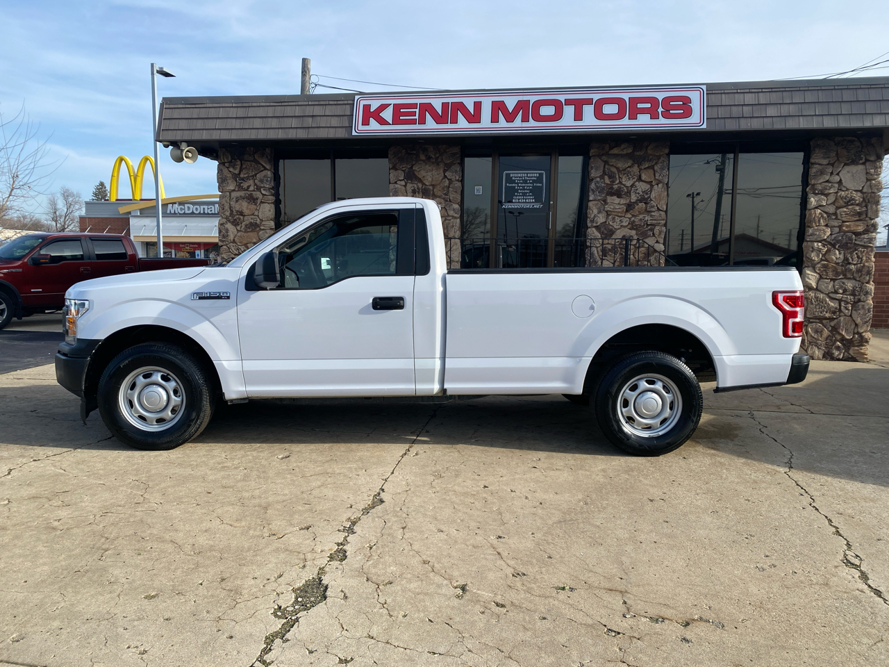 Ford F-150 2WD Reg Cab 145" XL 2018