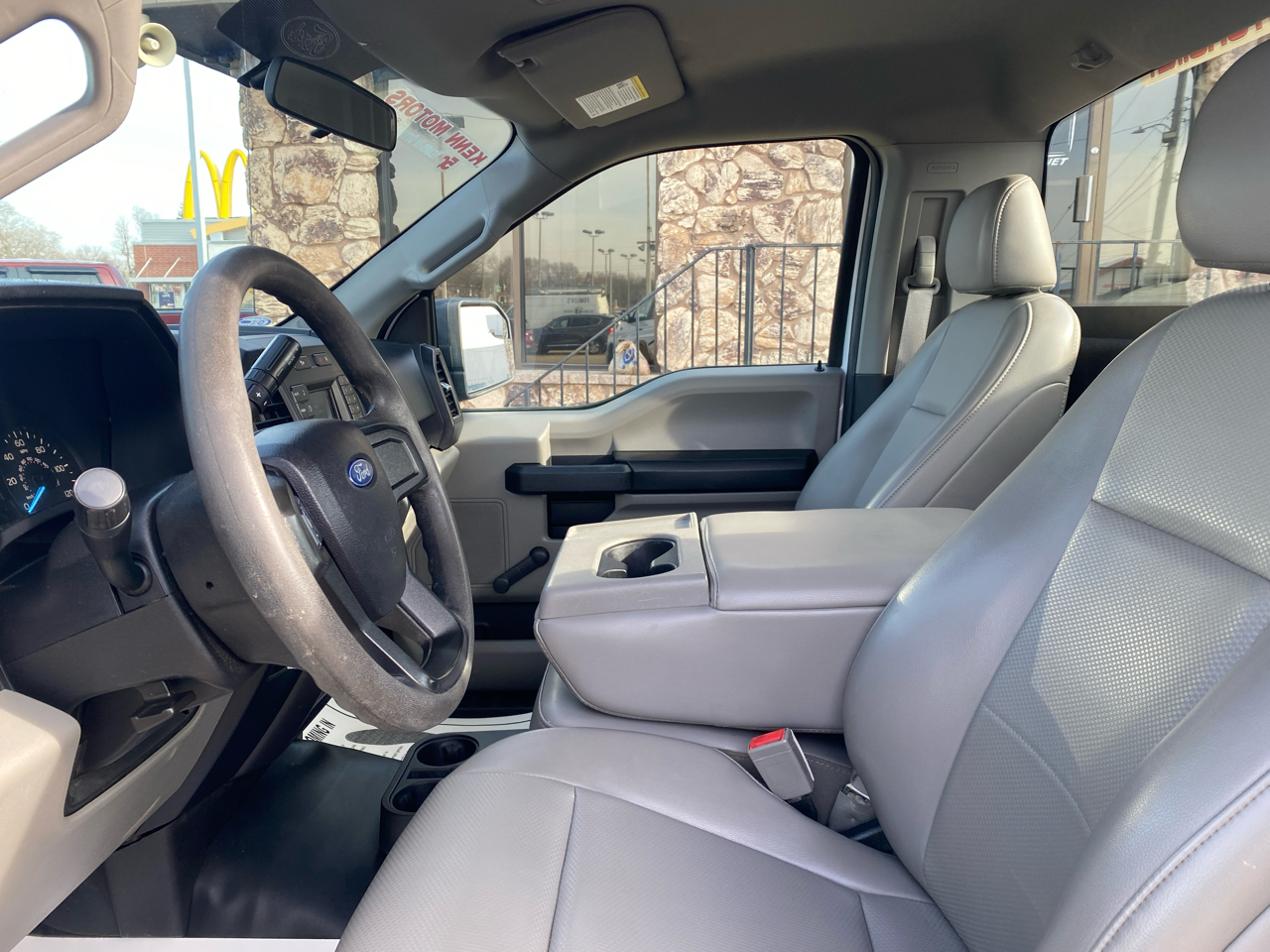 Ford F-150 2WD Reg Cab 145" XL 2018