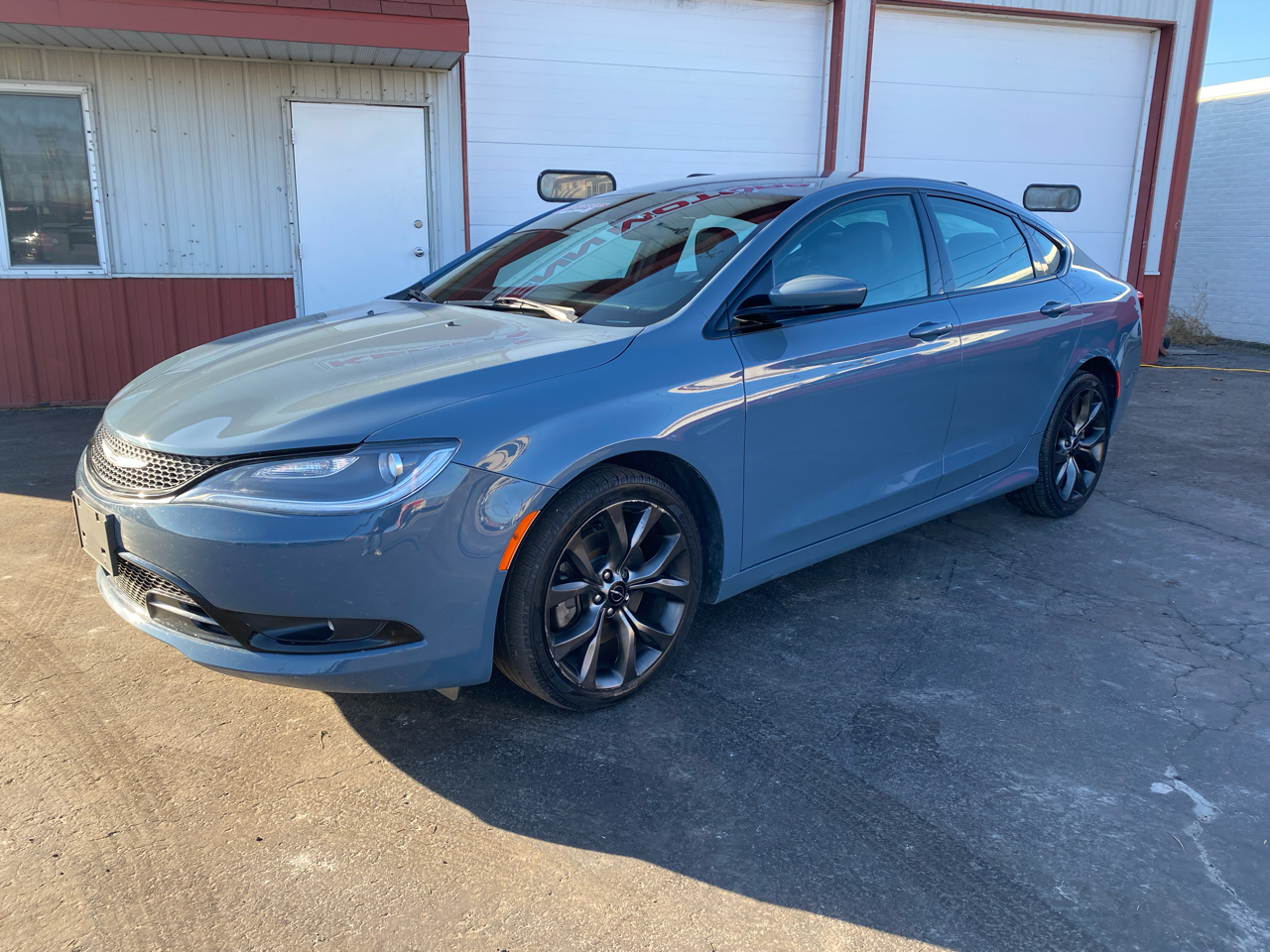 Chrysler 200 4dr Sdn S FWD 2015