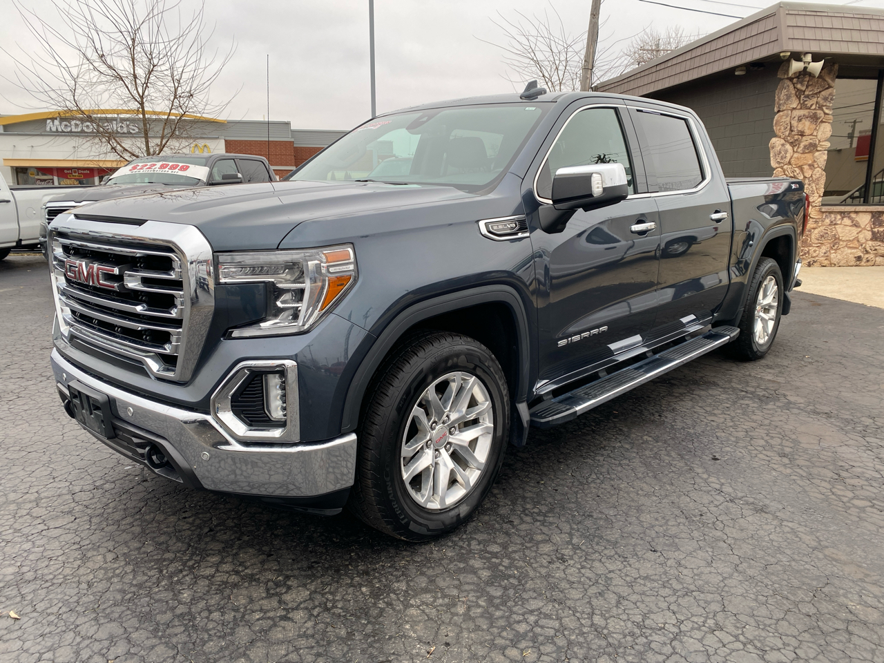 GMC Sierra 1500 4WD Crew Cab 147" SLT 2020