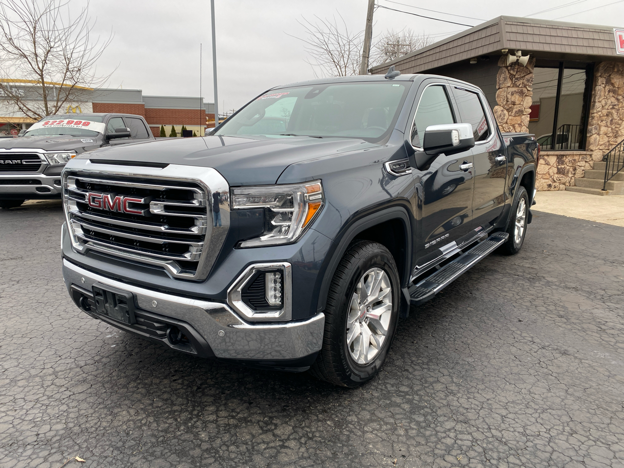 GMC Sierra 1500 4WD Crew Cab 147" SLT 2020