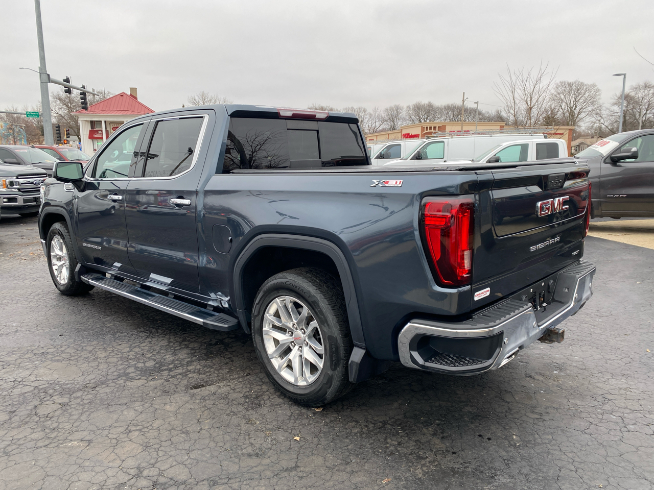GMC Sierra 1500 4WD Crew Cab 147" SLT 2020