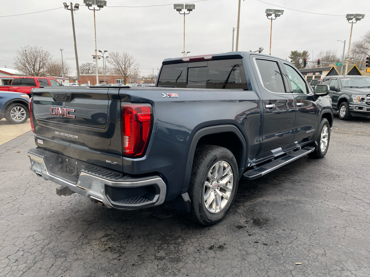 GMC Sierra 1500 4WD Crew Cab 147" SLT 2020