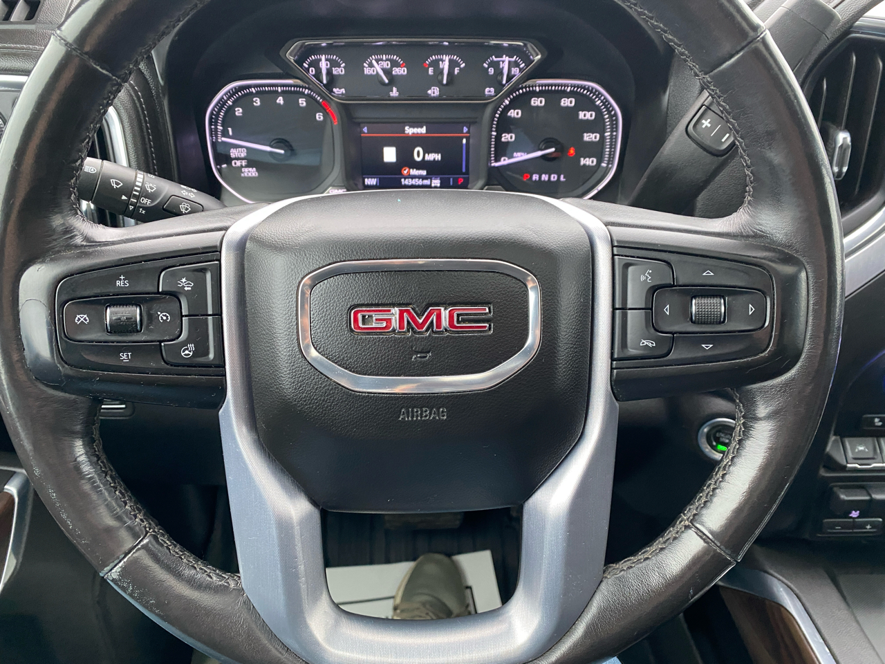 GMC Sierra 1500 4WD Crew Cab 147" SLT 2020