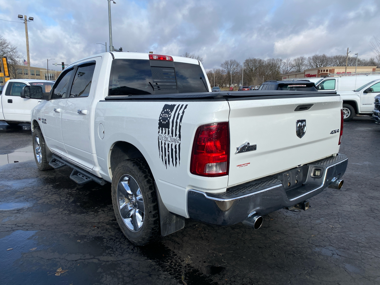 RAM 1500 4WD Crew Cab 140.5" Big Horn 2014