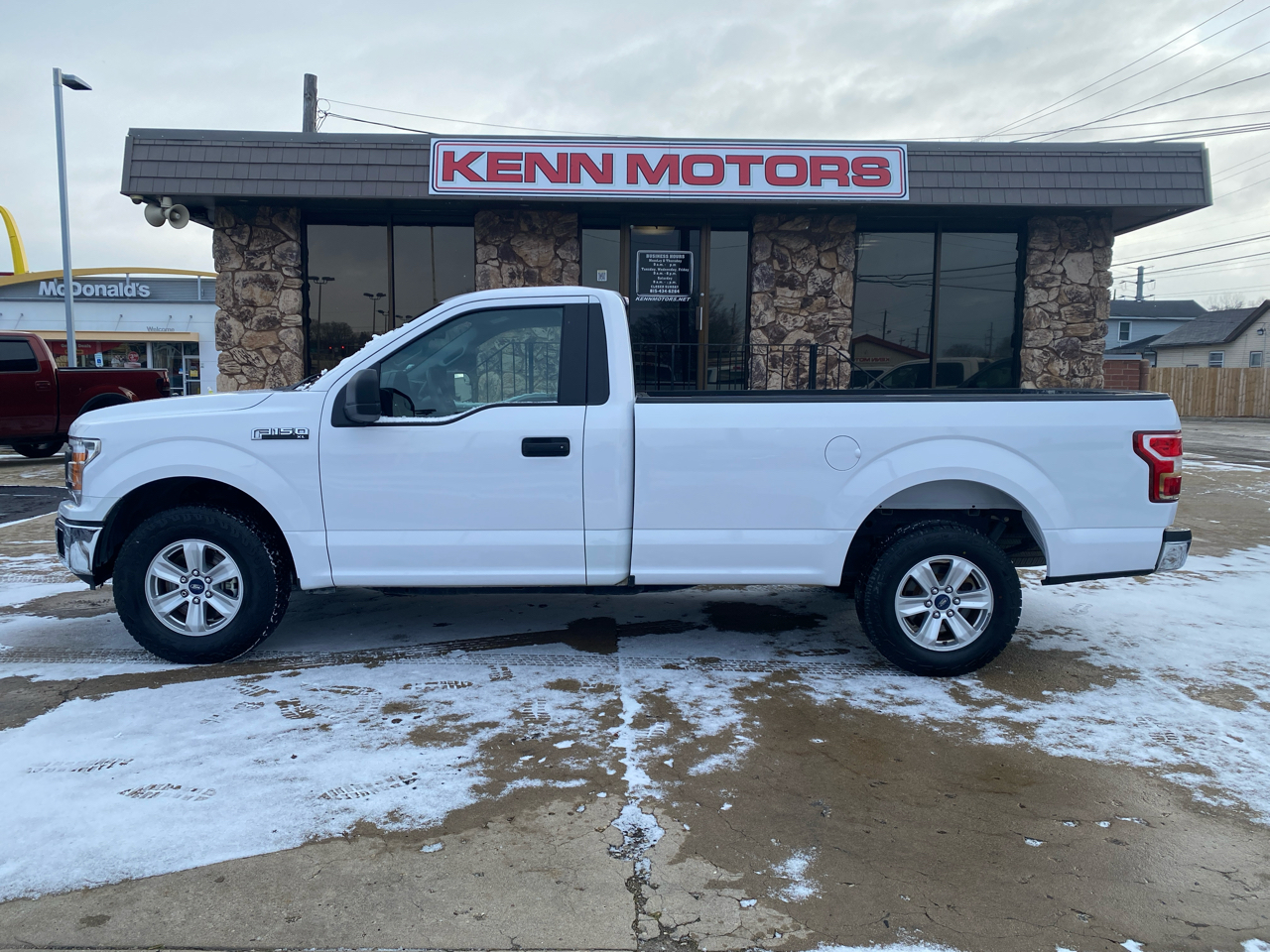 Ford F-150 2WD Reg Cab 141" XL 2018